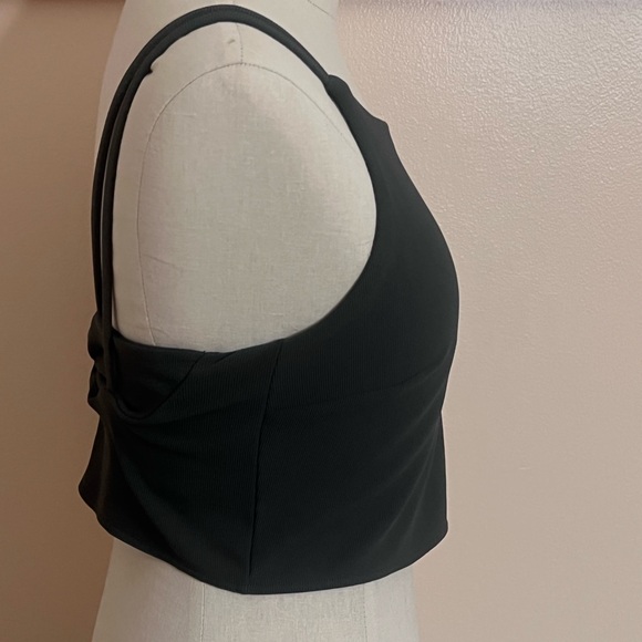 EUC Lululemon Ribbed Back twist Yoga Bra/Crop Size 10! - Picture 5 of 10